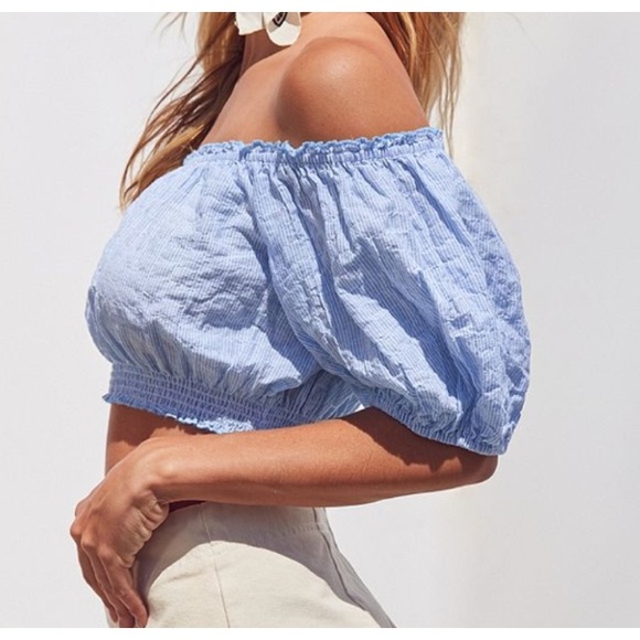 Off the shoulder peasant puff sleeve crop top - Picture 4 of 6